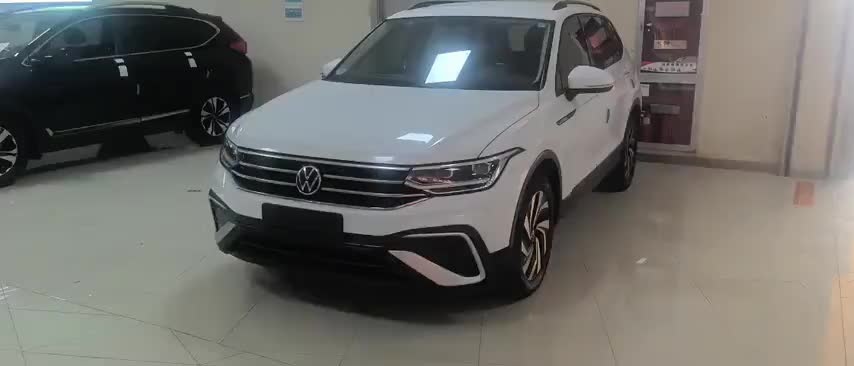 大众 途观L 2022款 330TSI 自动两驱舒享版实拍1