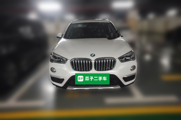 宝马X1 2018款 xDrive20Li 尊享型车身外观2