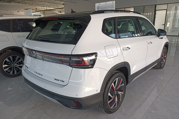 大众 途岳 2024款 300TSI 两驱月尊版车身外观7