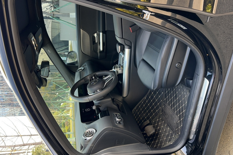 奔驰GLA 2022款 改款 GLA 200中控内饰7001