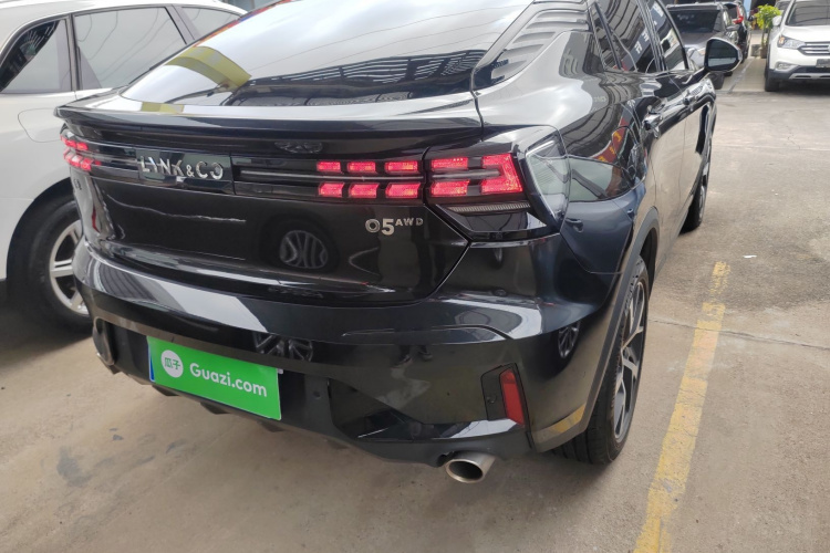 领克05 2020款 2.0TD 四驱劲Plus车身外观7