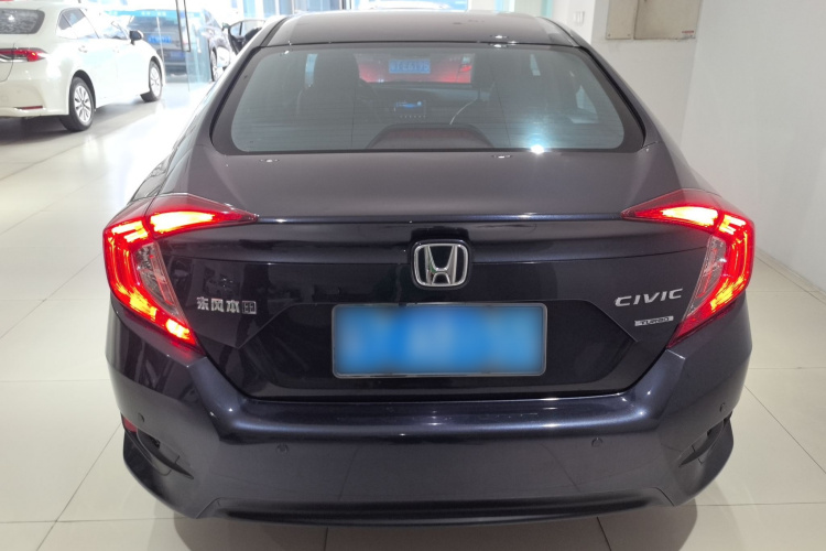 本田 思域 2016款 180TURBO CVT舒适版车身外观6