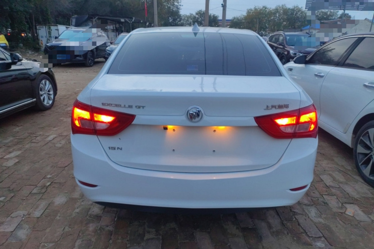 别克 英朗 2016款 15N 自动进取型车身外观6