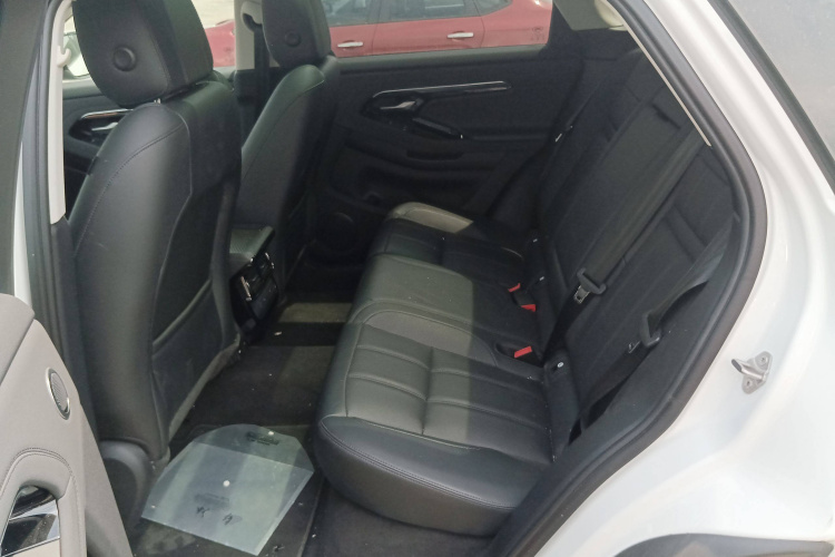 路虎 揽胜极光 2022款 极光L 249PS R-Dynamic 豪华版中控内饰7004