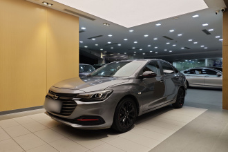 雪佛兰 科鲁泽 2022款 轻混 Redline 320T 双离合爽快版