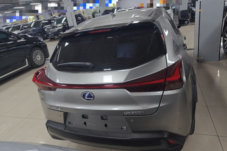 雷克萨斯UX 2020款 260h 探·酷版车身外观6004