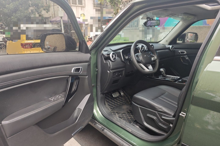 北京越野 北京BJ30 2021款 1.5T 狼小美版中控内饰20