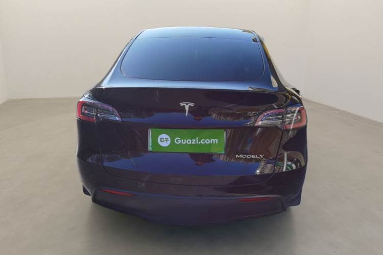 特斯拉 Model Y 2022款 后轮驱动版车身外观6