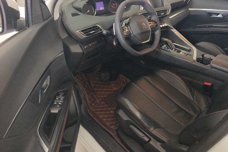 标致4008 2018款 350THP 舒适版中控内饰19