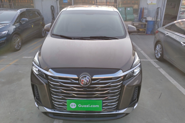 别克GL8 2023款 改款 陆上公务舱 豪华型车身外观2