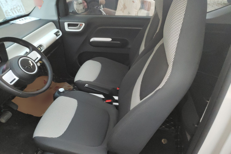 五菱汽车 宏光MINIEV 2024款 第三代 215km 青春版中控内饰19