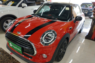 MINI 2019款 1.5T COOPER 艺术家