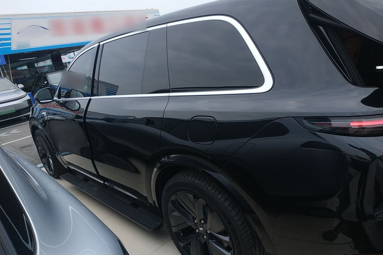 理想汽车 理想L9 2024款 Ultra车身外观6003