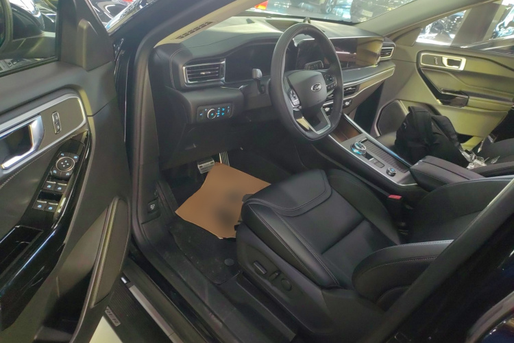 福特 探险者 2024款 2.3T EcoBoost 四驱风尚plus版 7座中控内饰20
