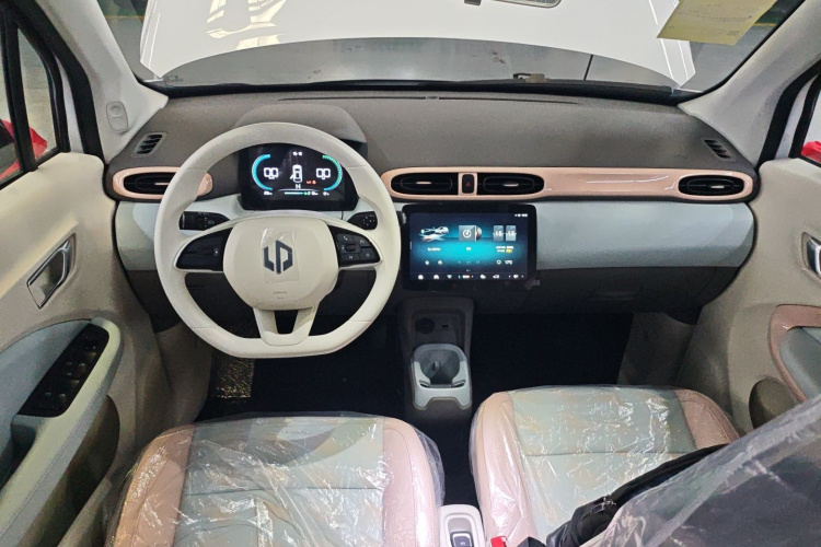 零跑汽车 零跑T03 2025款 310舒享版中控内饰7002