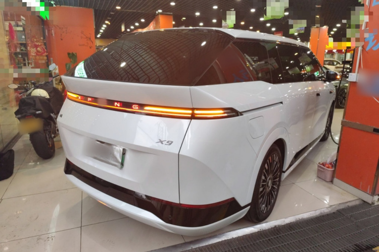 小鹏X9 2025款 740超长续航 Max车身外观6005