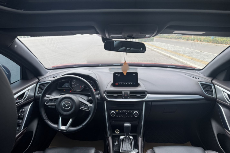 马自达CX-4 2018款 2.0L 自动两驱蓝天品位升级版 国V中控内饰7004