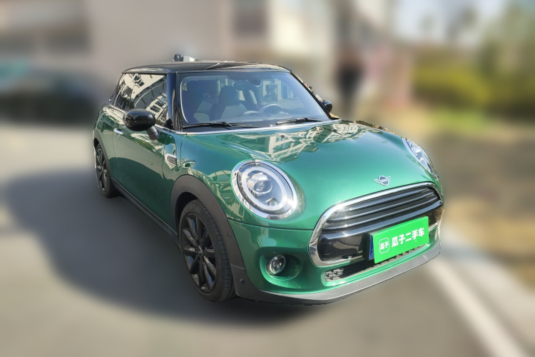 MINI 2020款 1.5T COOPER 艺术家车身外观3