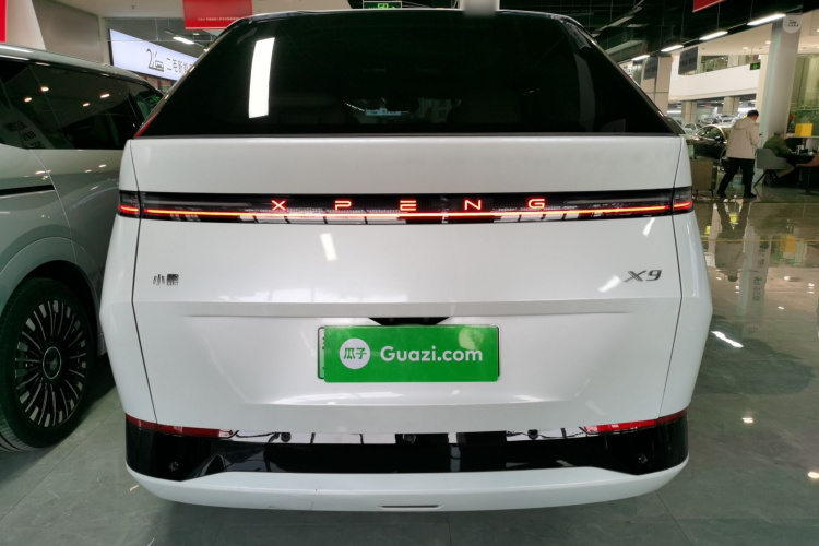 小鹏X9 2024款 702超长续航Pro车身外观6