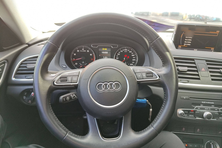 奥迪Q3(进口) 2012款 35 TFSI quattro 舒适型局部细节13