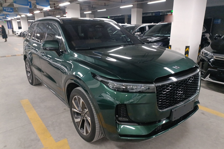 理想汽车 理想ONE 2021款 增程6座版车身外观3