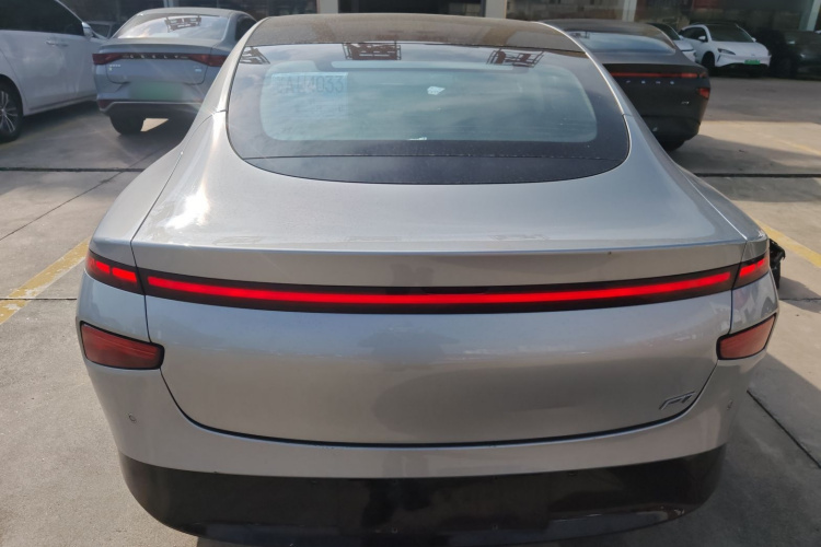 小鹏P7 2020款 670N车身外观6004