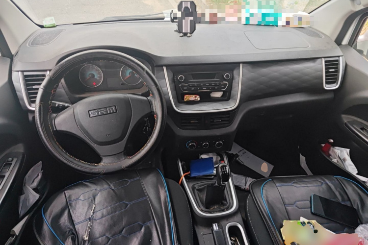 金杯 金海狮M经典 2023款 1.5L 工程狮客车 5/6/7座中控内饰12