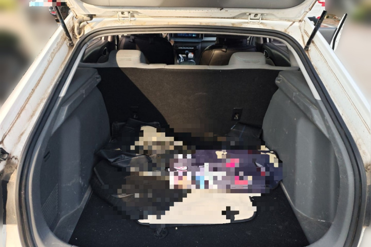 宝骏RC-5 2020款 1.5L 手动智耀精英型局部细节23