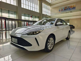 荣威i5 2024款 1.5L CVT尊荣版