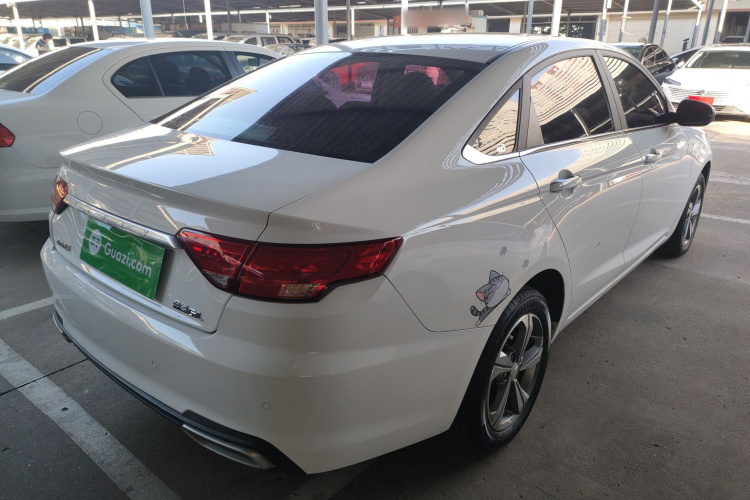 吉利汽车 帝豪GL 2017款 1.8L DCT精英型车身外观7
