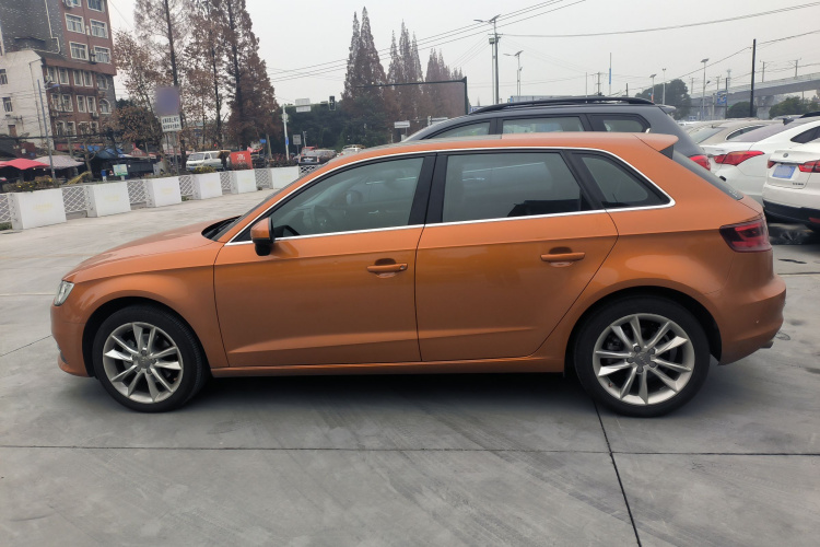 奥迪A3 2014款 Sportback 35 TFSI 自动舒适型车身外观4