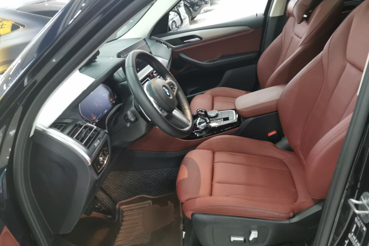 宝马X4 2022款 xDrive 25i M运动套装局部细节19