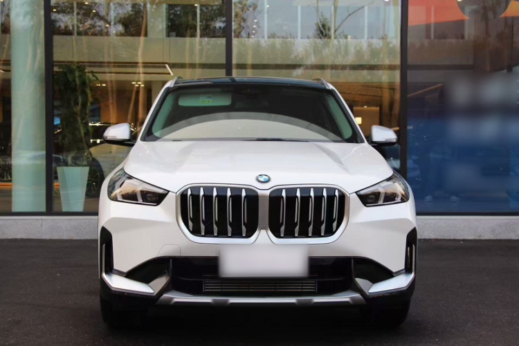 宝马X1 2023款 sDrive25Li X设计套装车身外观6010