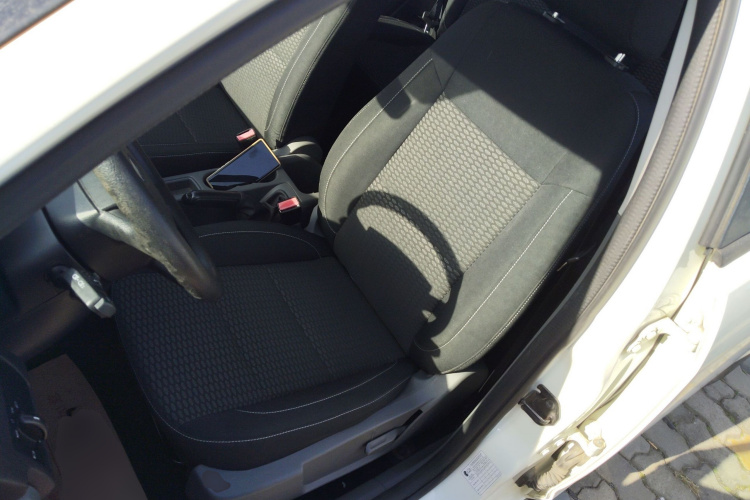 福特 福克斯 2013款 两厢经典 1.8L 手动基本型中控内饰19