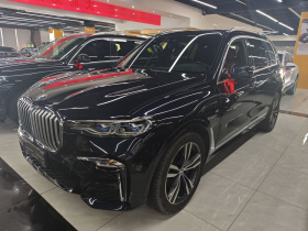 宝马X7 2021款 xDrive40i 尊享型M运动套装