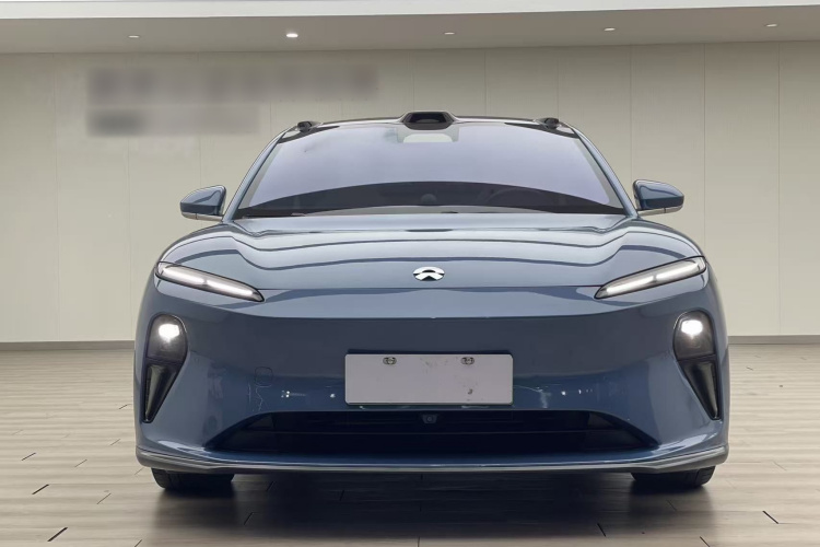 蔚来ET5 2022款 75kWh车身外观2