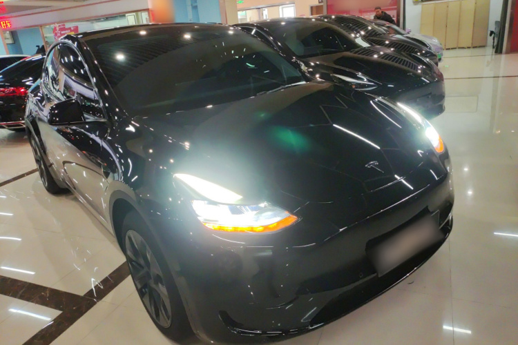 特斯拉 Model Y 2023款 后轮驱动版车身外观6002