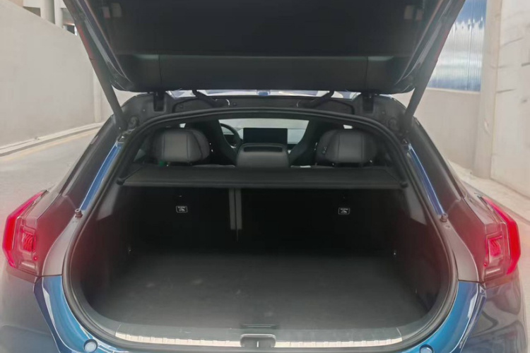 极氪001 2023款 ME版 100kWh中控内饰7008