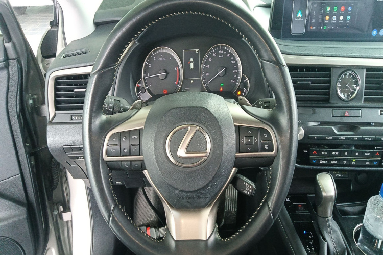 雷克萨斯RX 2020款 改款 300 两驱精英版中控内饰13