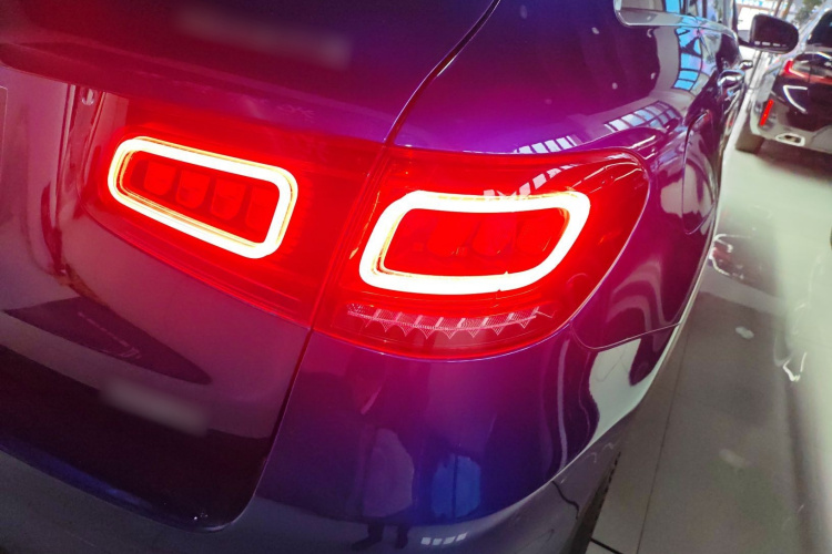 奔驰GLC 2022款 改款二 GLC 260 L 4MATIC 豪华型车身外观6006