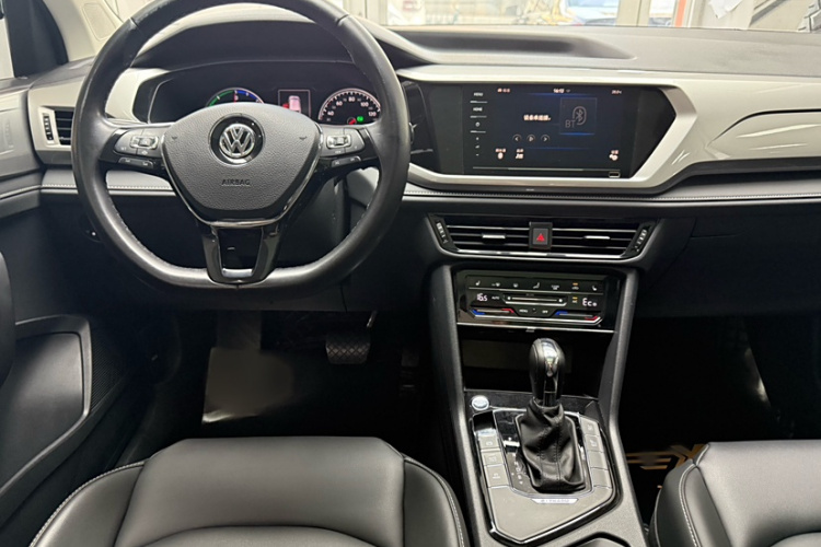 大众 途岳新能源 2021款 全景优享版中控内饰7004