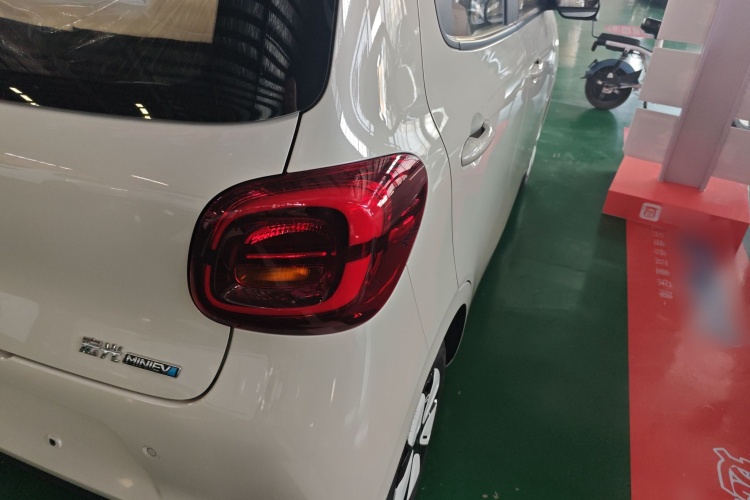 五菱汽车 宏光MINIEV 2025款 四门版 进阶款车身外观6006