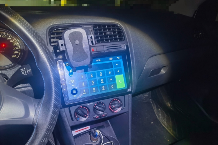 大众 Polo 2016款 1.4L 手动风尚型局部细节16