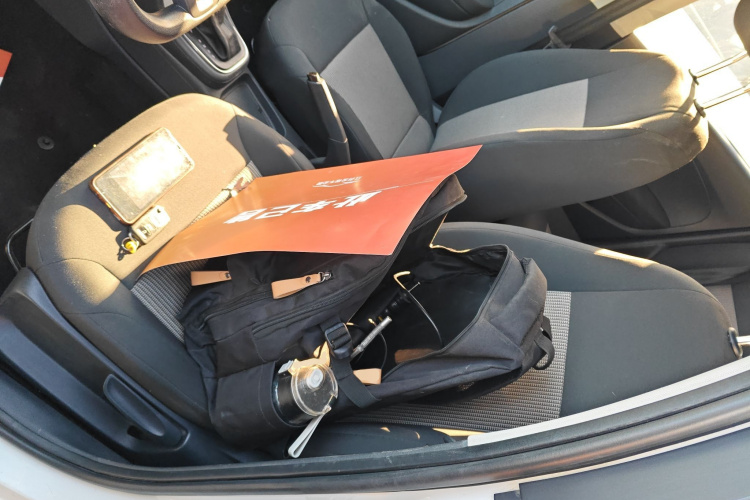 大众 Polo 2016款 1.4L 自动风尚型中控内饰19