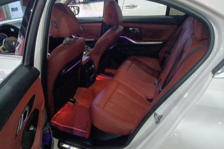 宝马3系 2022款 325Li M运动套装中控内饰21