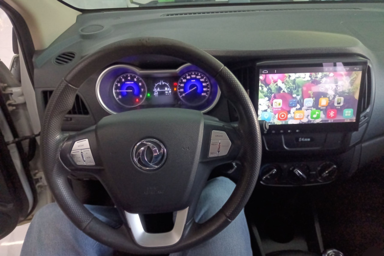 东风风神AX3 2016款 1.5L 手动尚酷型中控内饰12