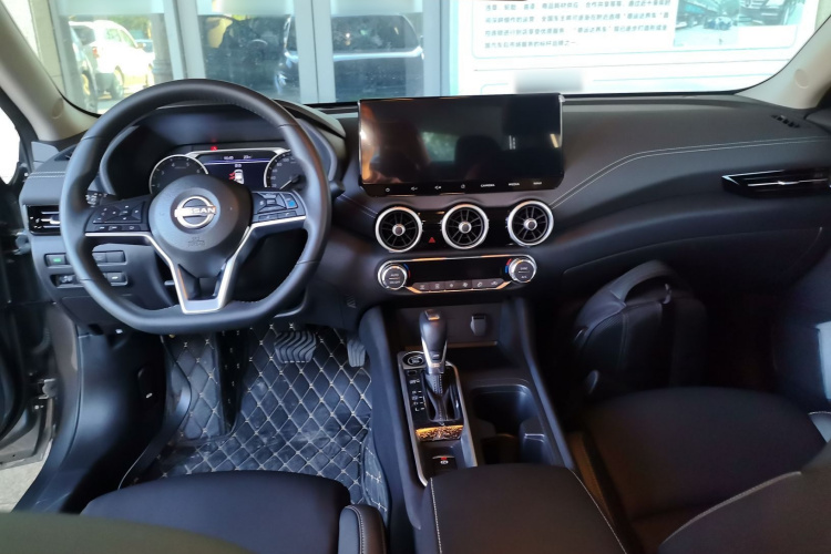 日产 轩逸 2023款 改款 1.6L CVT智驾版中控内饰12