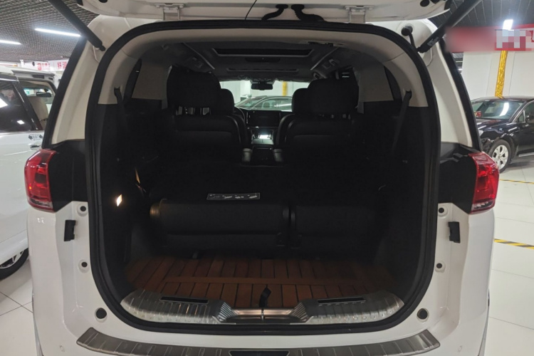 广汽传祺 传祺M8 2021款 领秀系列 390T 尊贵版局部细节23