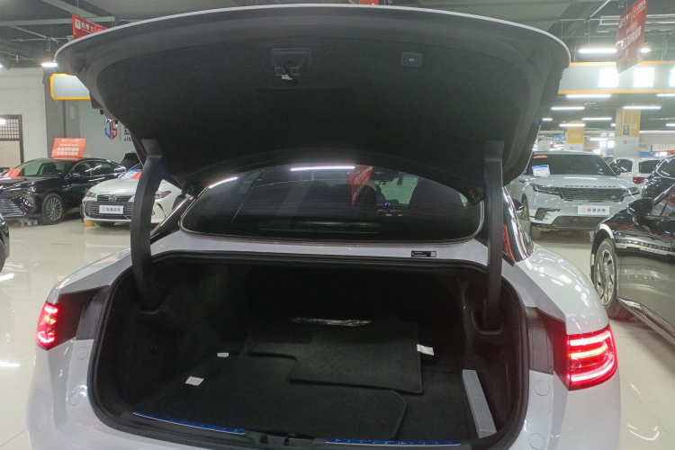 鸿蒙智行 智界S7 2024款 Max 后驱长航智驾版机舱底盘23