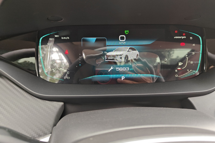 东风风神 奕炫MAX 2021款 1.5T 超炫潮爸版局部细节14